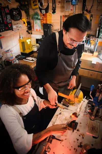 Taller de Joyería: Crea Tus Argollas en Pareja