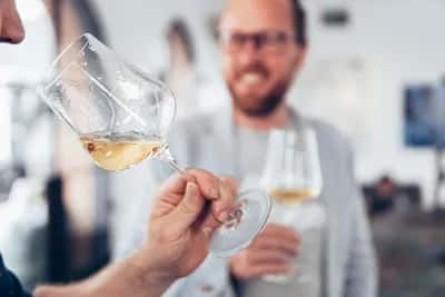 Cata de Vino con Maridaje en Casa