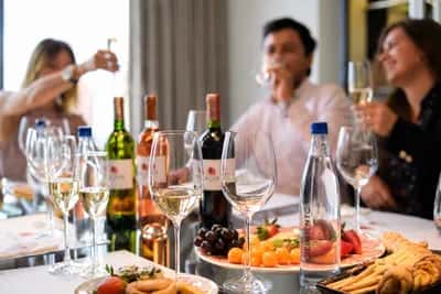 Cata de Vino con Maridaje en Casa