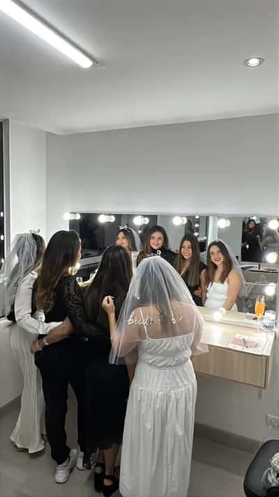 Taller de Automaquillaje Personalizado/ Grupos Privados