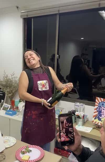 Catando al Artista: Pintura y Cata de Vino