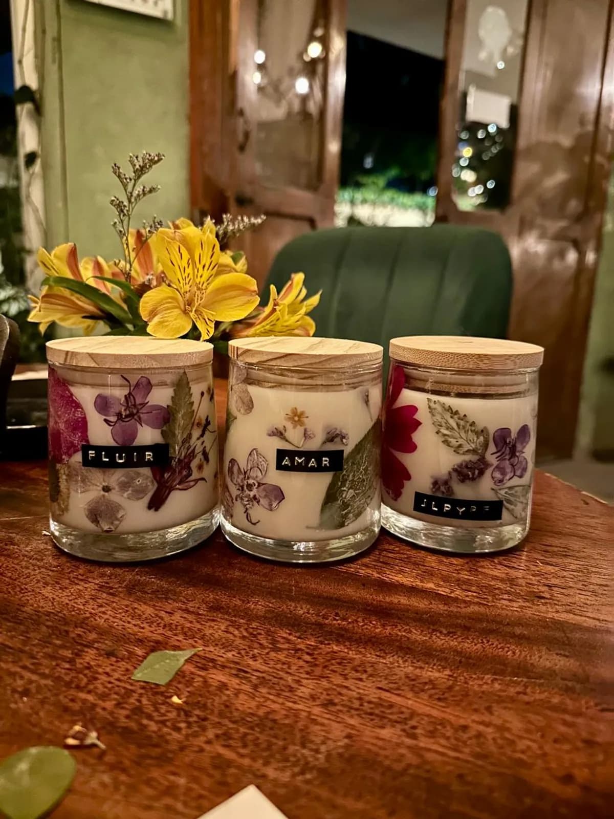 Taller de Velas Artesanales: Candlelight & Vino