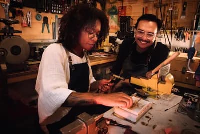 Taller de Joyería: Crea Tus Argollas en Pareja