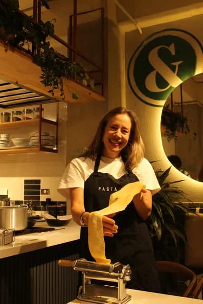 Taller de Pasta Fresca, Serenata y Vino 