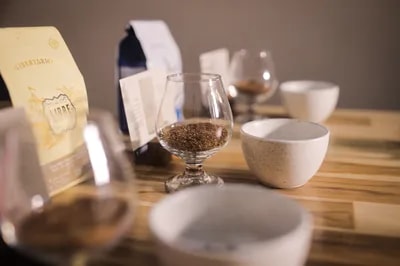 Cata de Café: 3 Cafés, 1 Método de Preparación